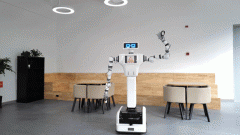 <b>张认为：“大模子取垂类手艺融合是冲破</b>